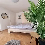 The Rowhouse Apartment Ljubljana - Free Parking